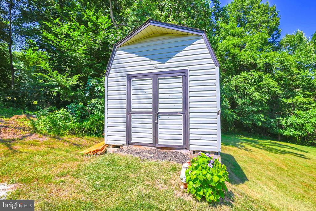 524 MISTY HILL DRIVE