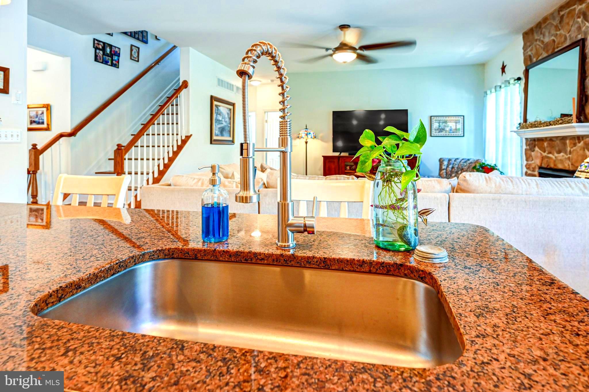 524 MISTY HILL DRIVE