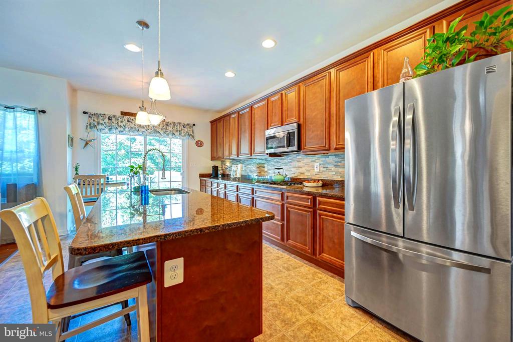 524 MISTY HILL DRIVE
