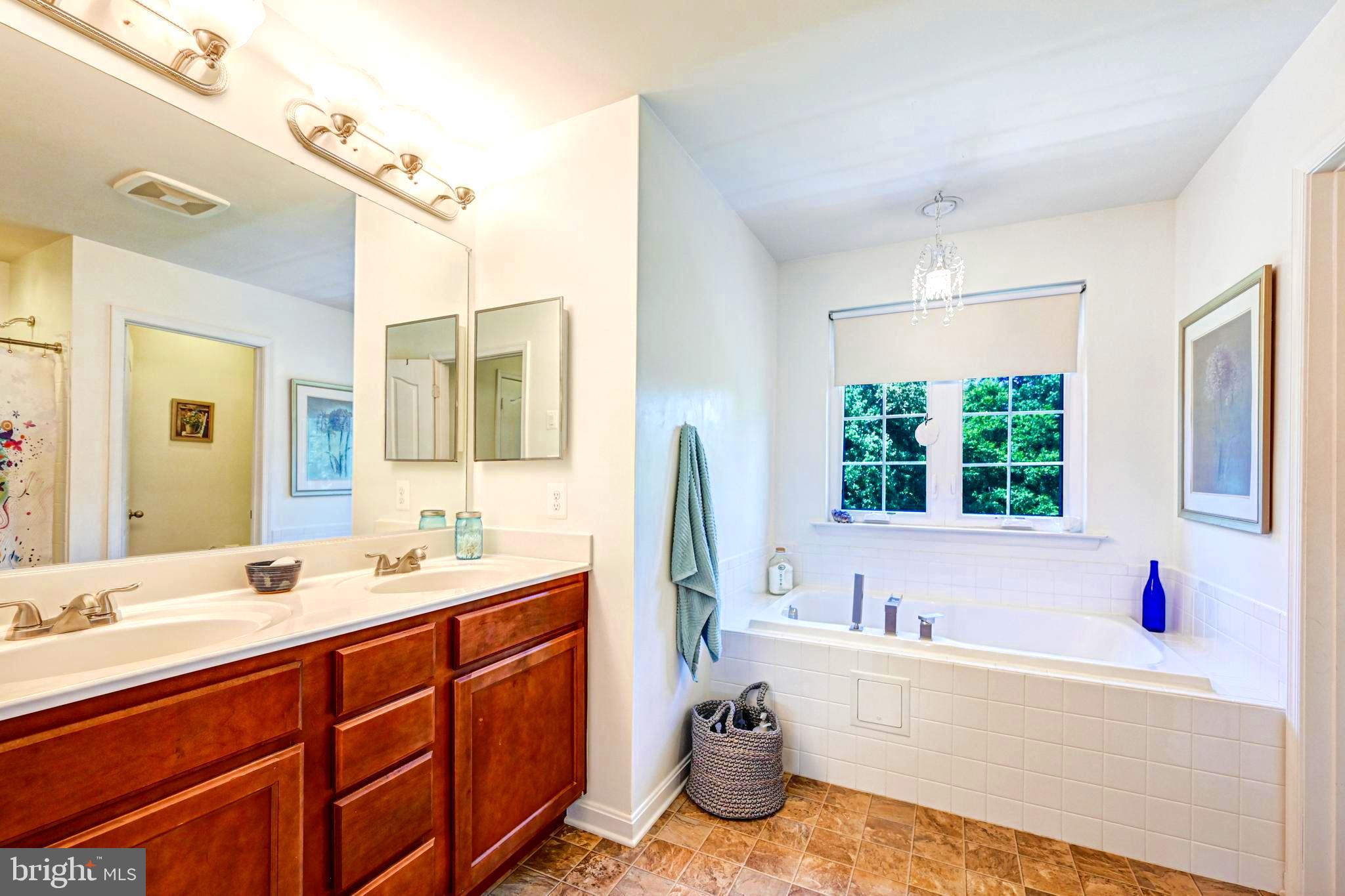 524 MISTY HILL DRIVE