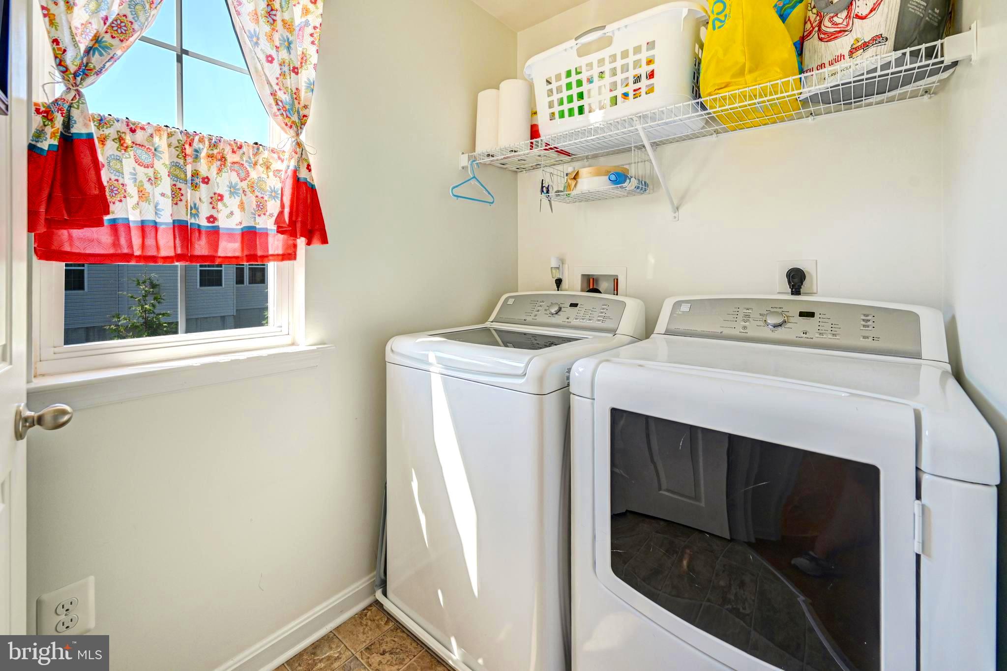 524 MISTY HILL DRIVE