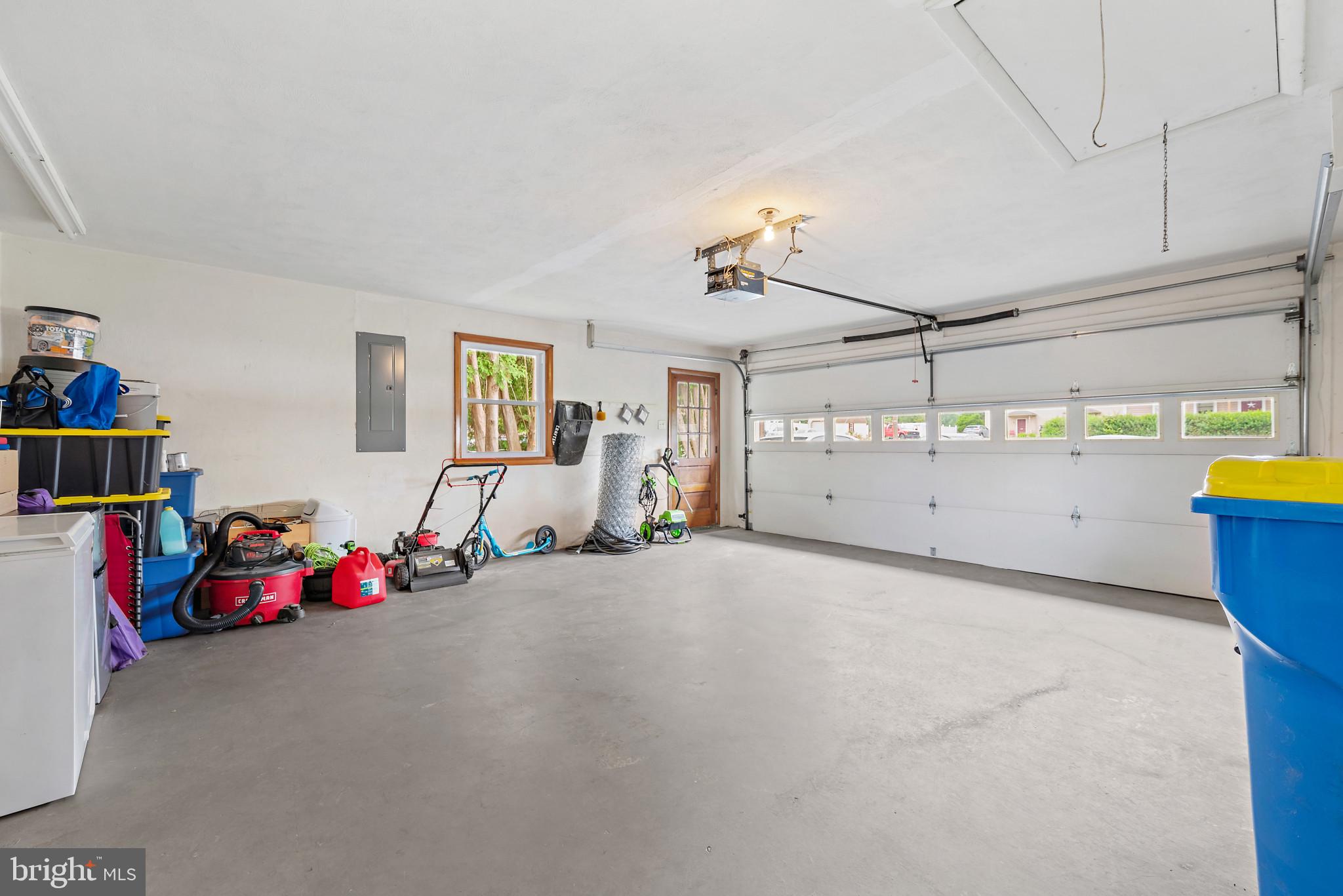 1841 POWDER MILL ROAD