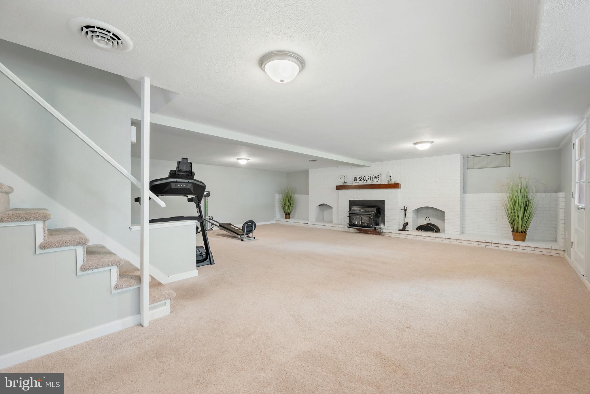 1841 POWDER MILL ROAD