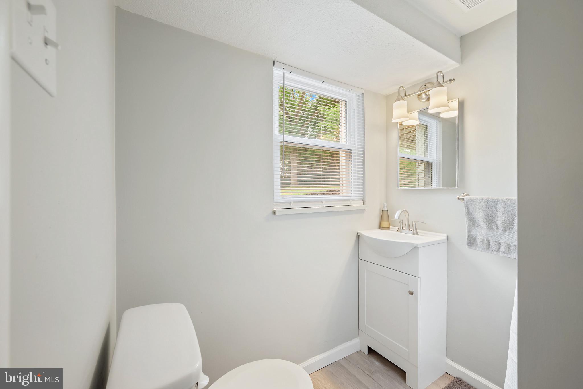 1841 POWDER MILL ROAD