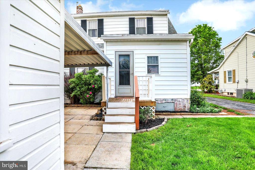 12 MAYFIELD STREET