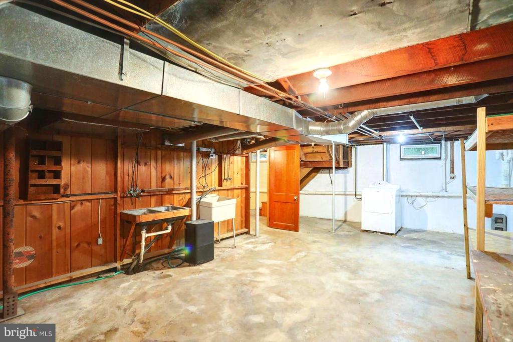 12 MAYFIELD STREET