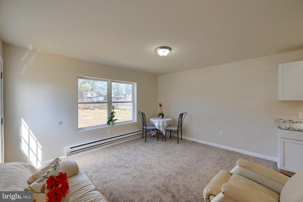 282 COTTAGE HILL RD