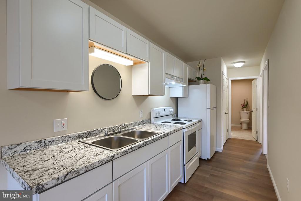 282 COTTAGE HILL RD