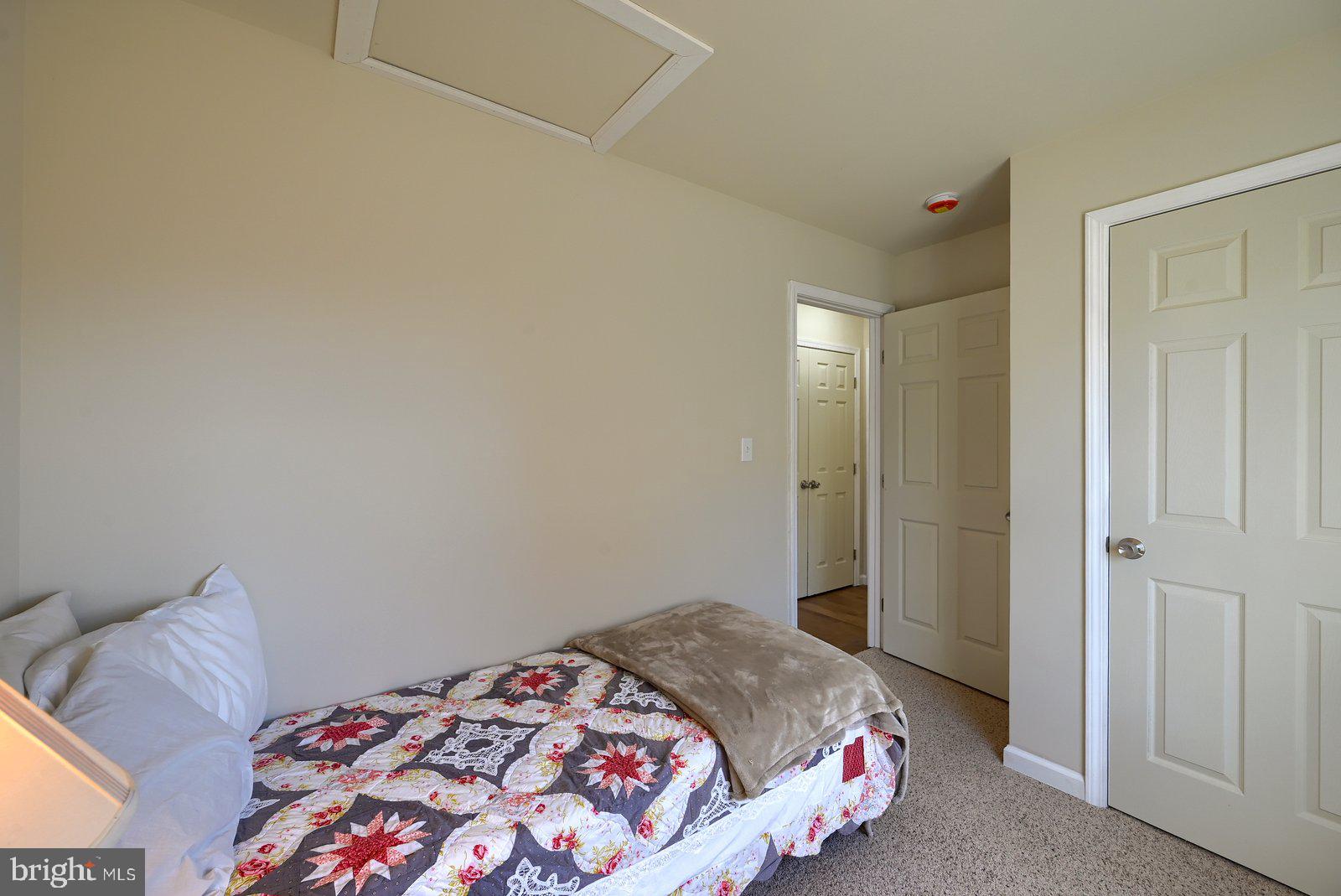 282 COTTAGE HILL RD