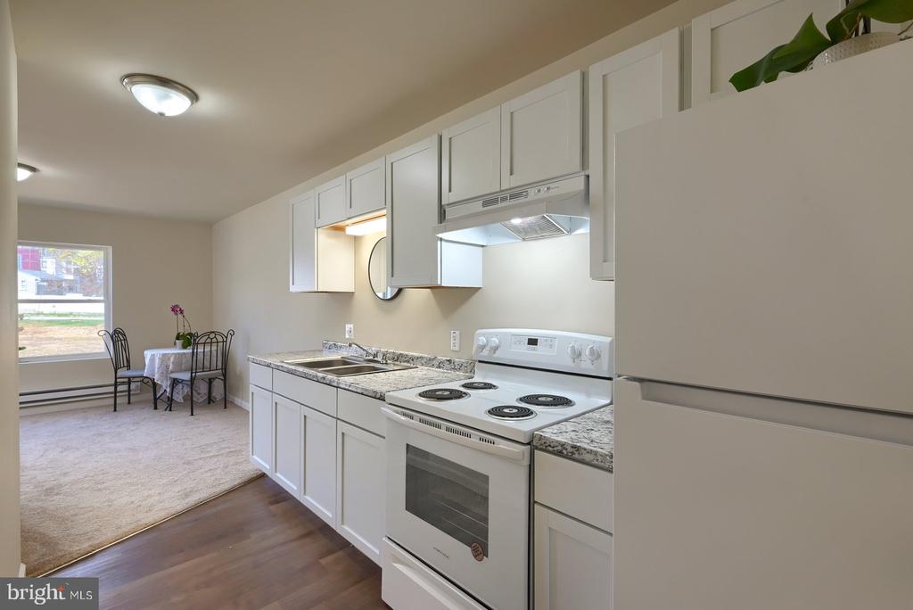 282 COTTAGE HILL RD