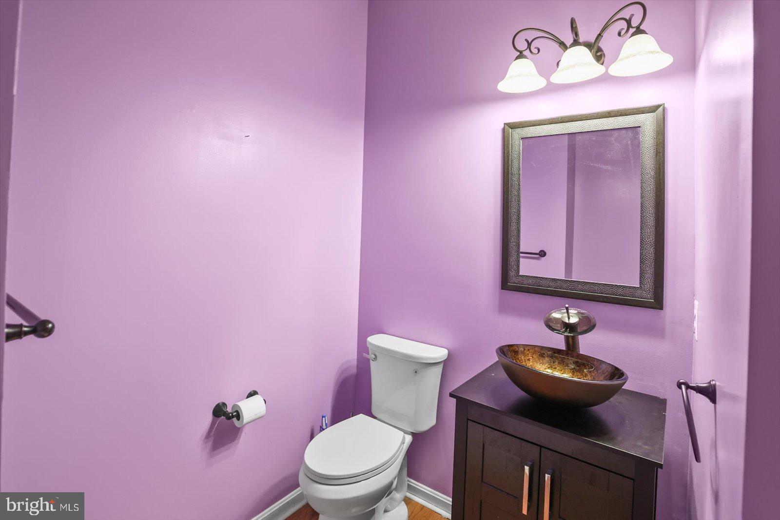 1280 CRANBERRY LANE W