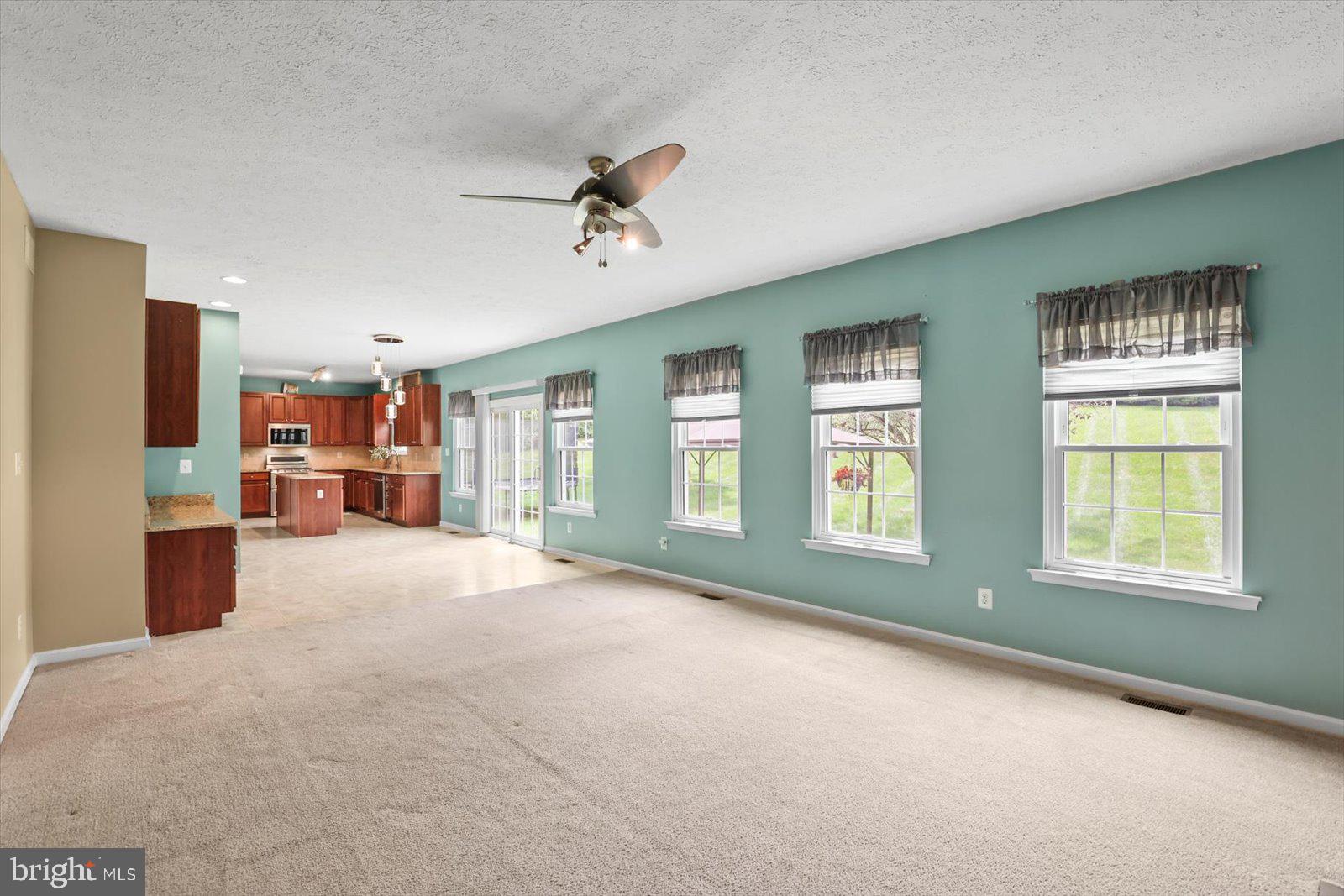 1280 CRANBERRY LANE W