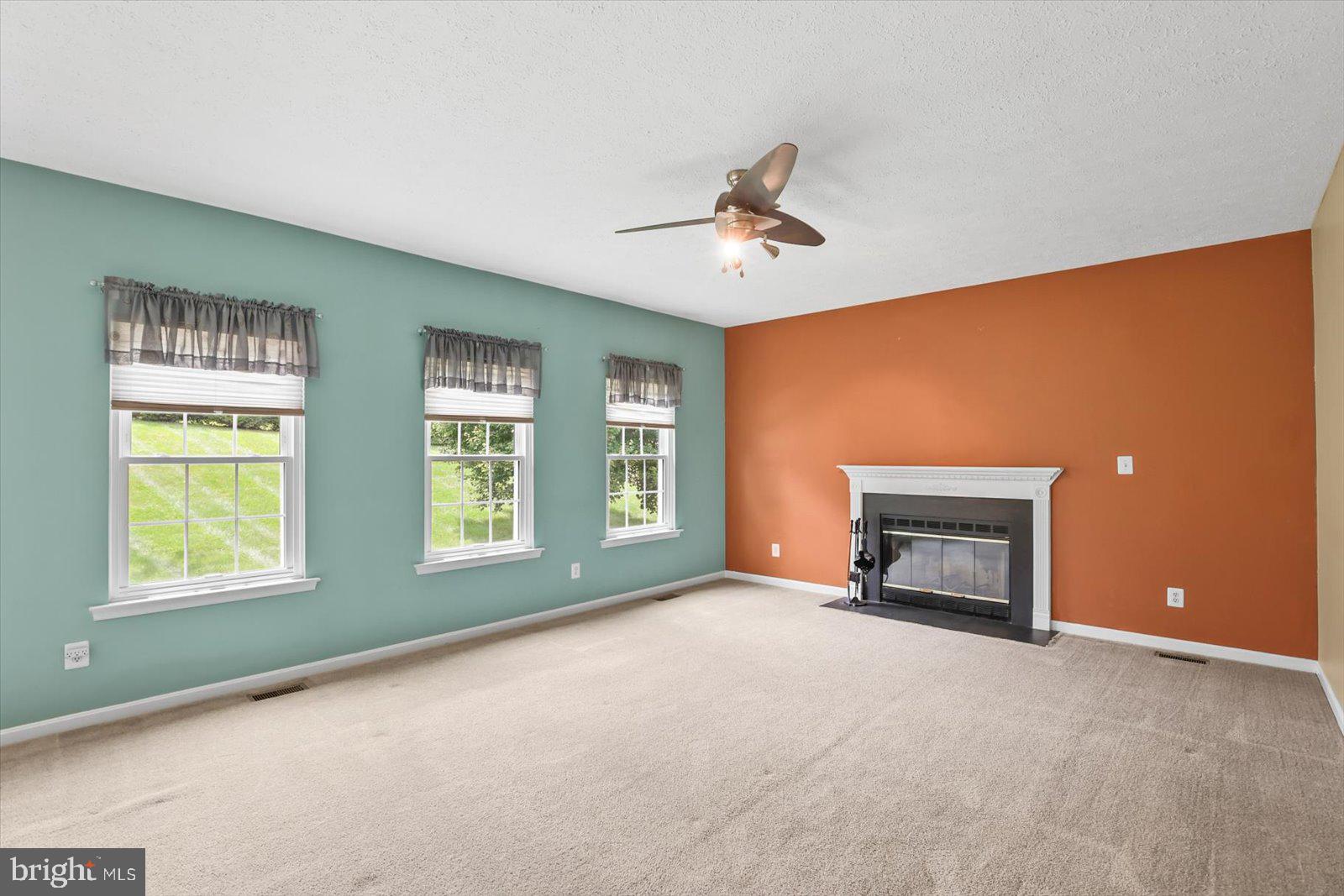 1280 CRANBERRY LANE W