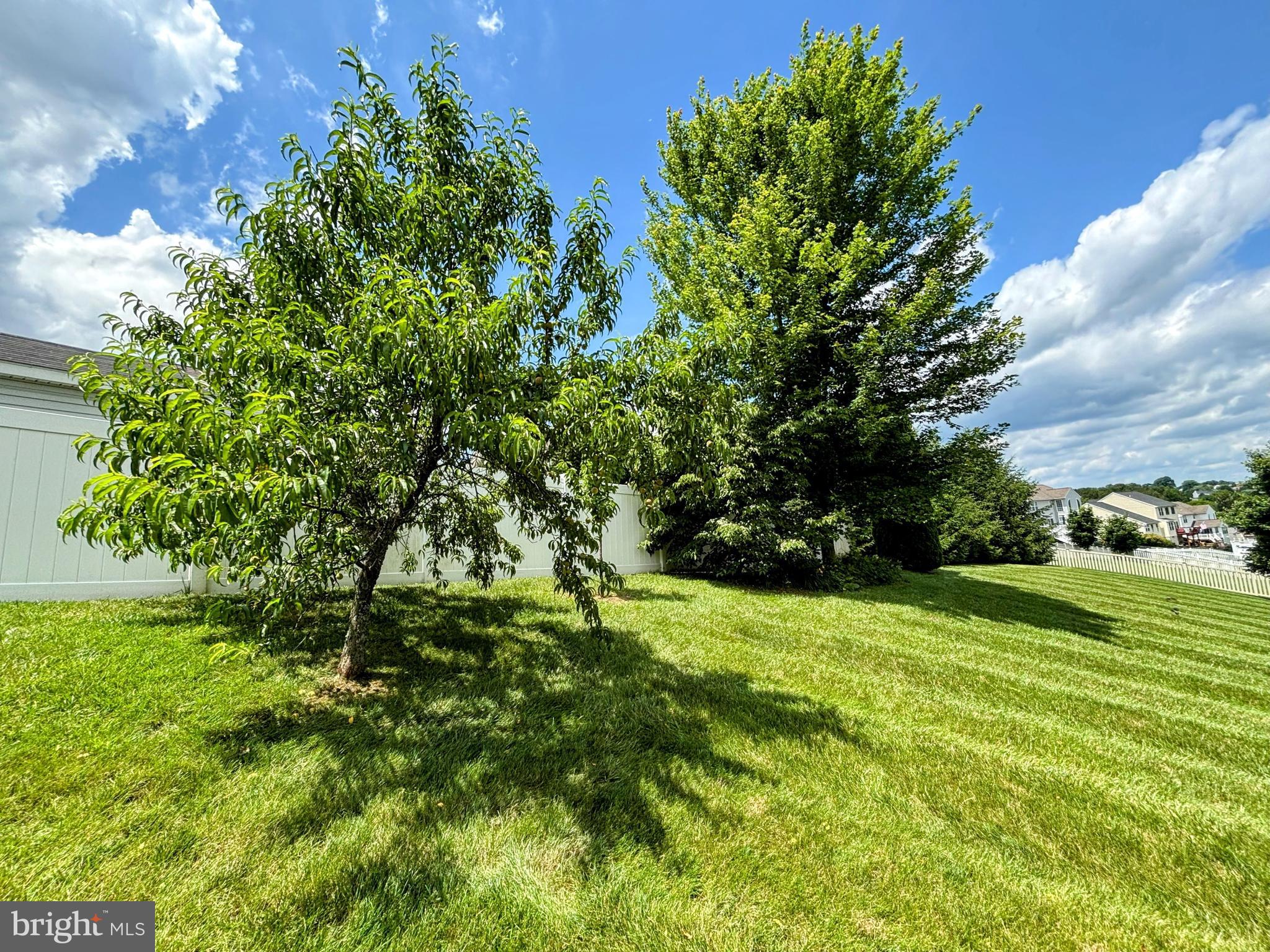 1280 CRANBERRY LANE W