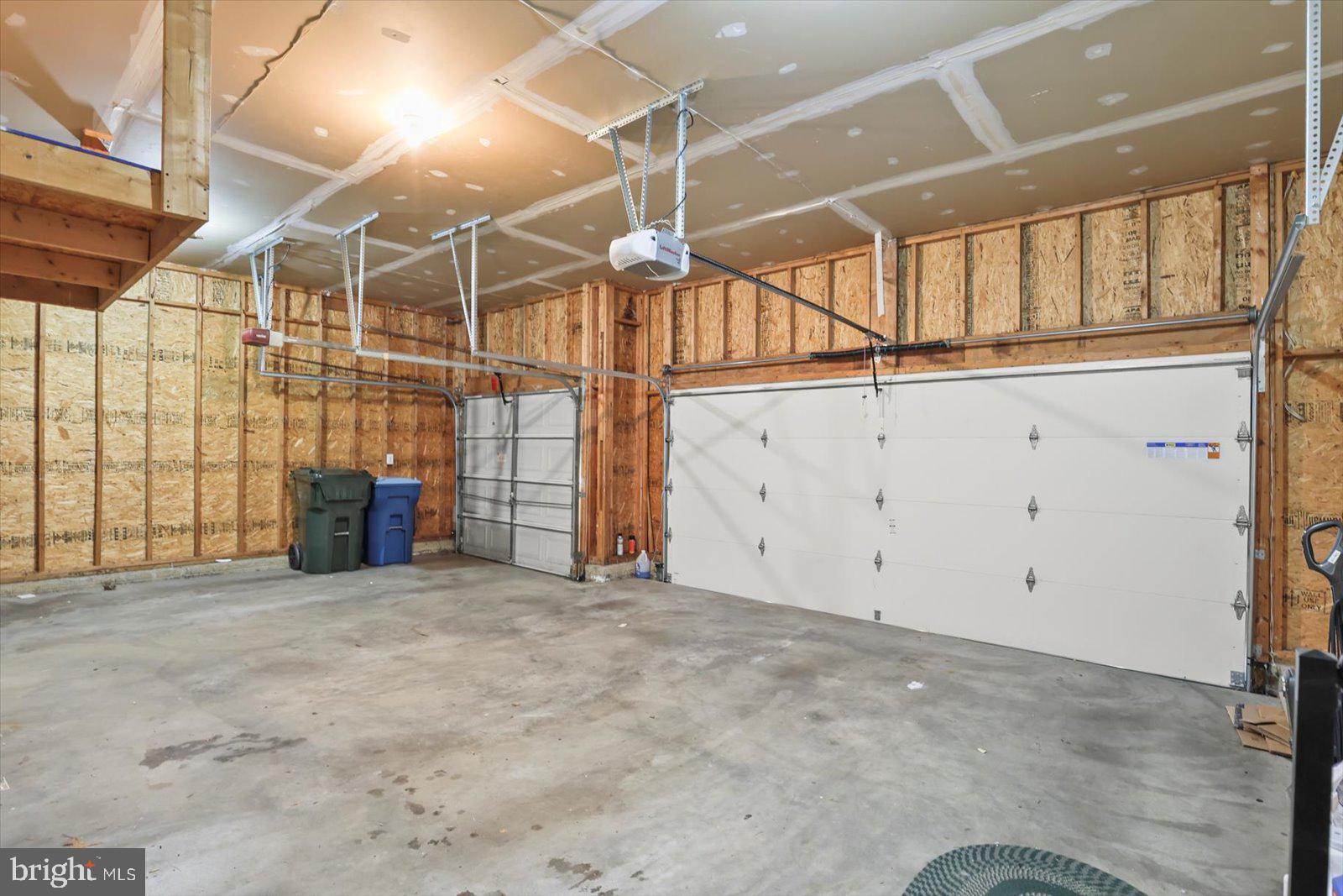 1280 CRANBERRY LANE W