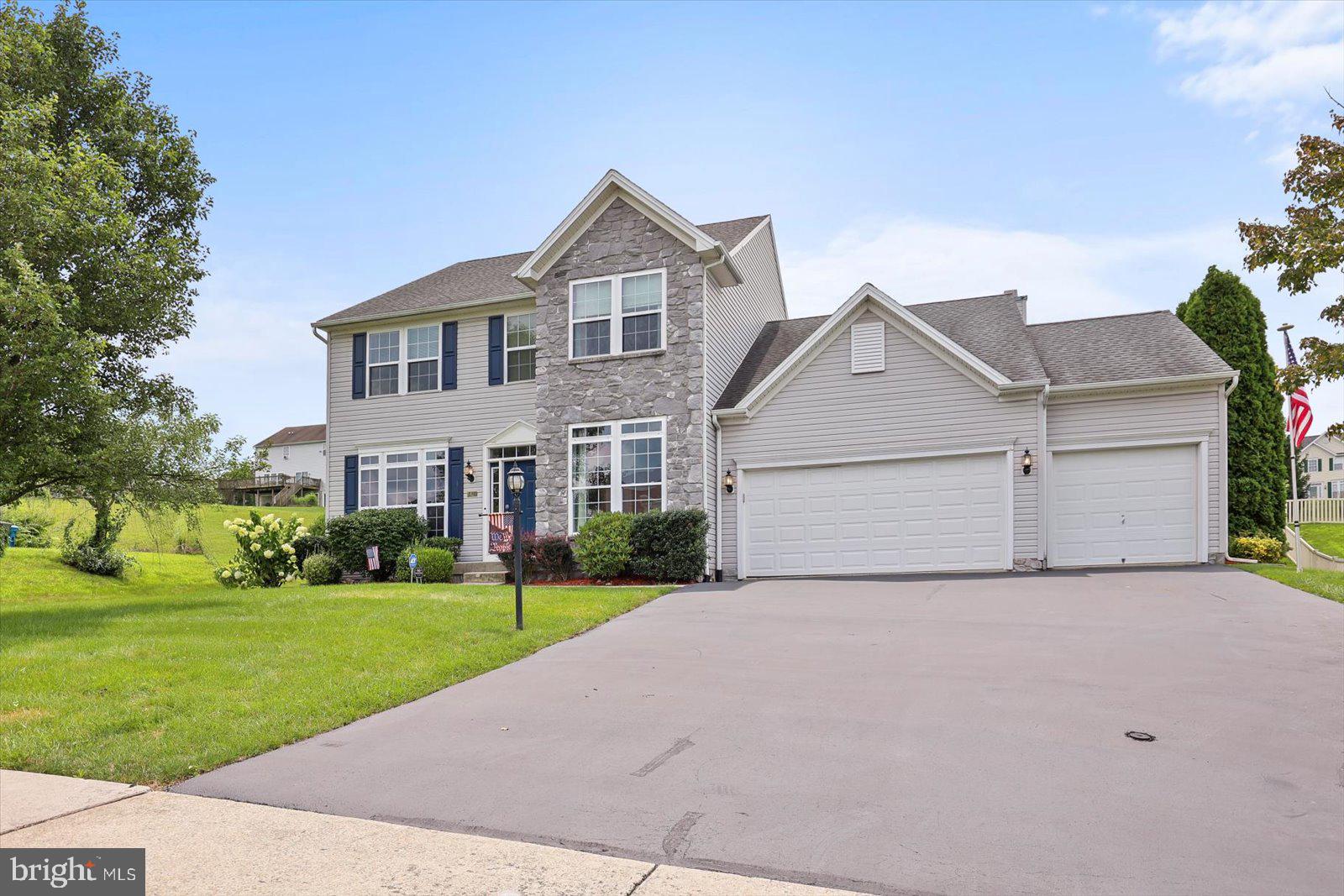 1280 CRANBERRY LANE W