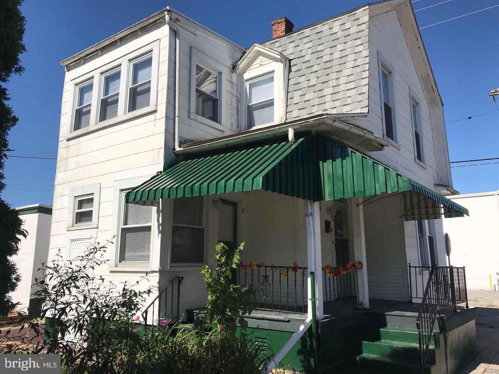 32 S WEST STREET