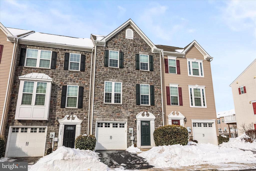 1265 ELDERSLIE LANE