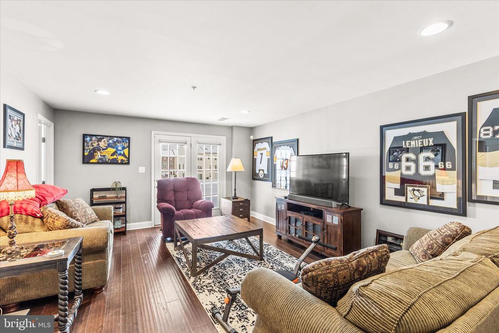 1265 ELDERSLIE LANE
