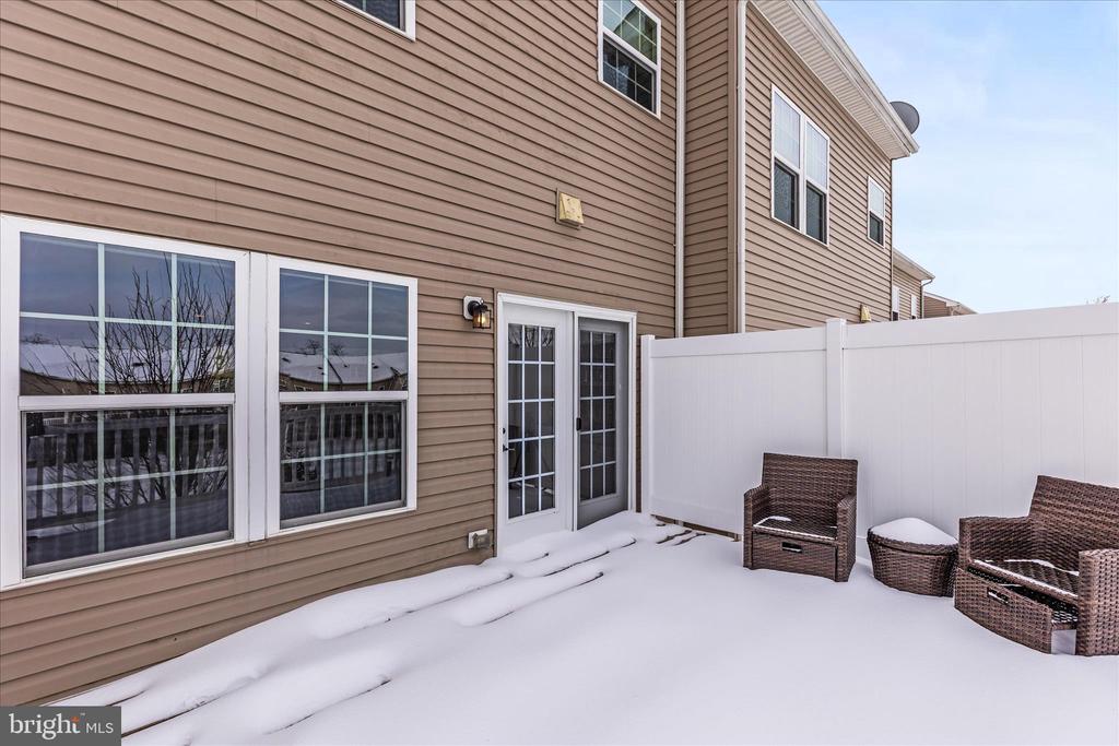 1265 ELDERSLIE LANE