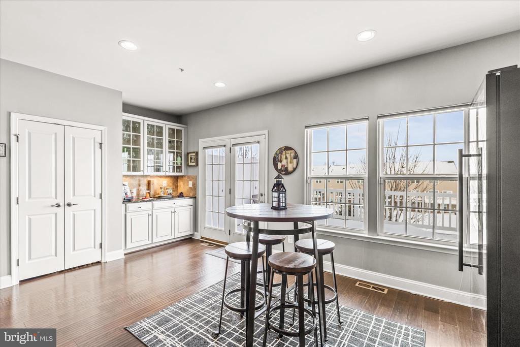 1265 ELDERSLIE LANE