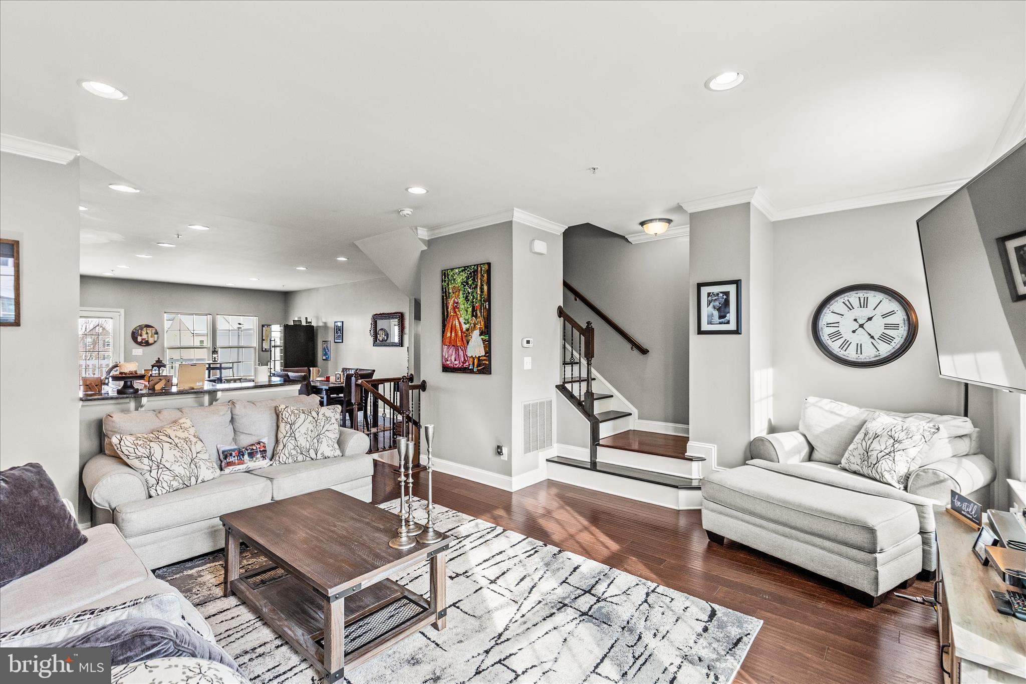 1265 ELDERSLIE LANE