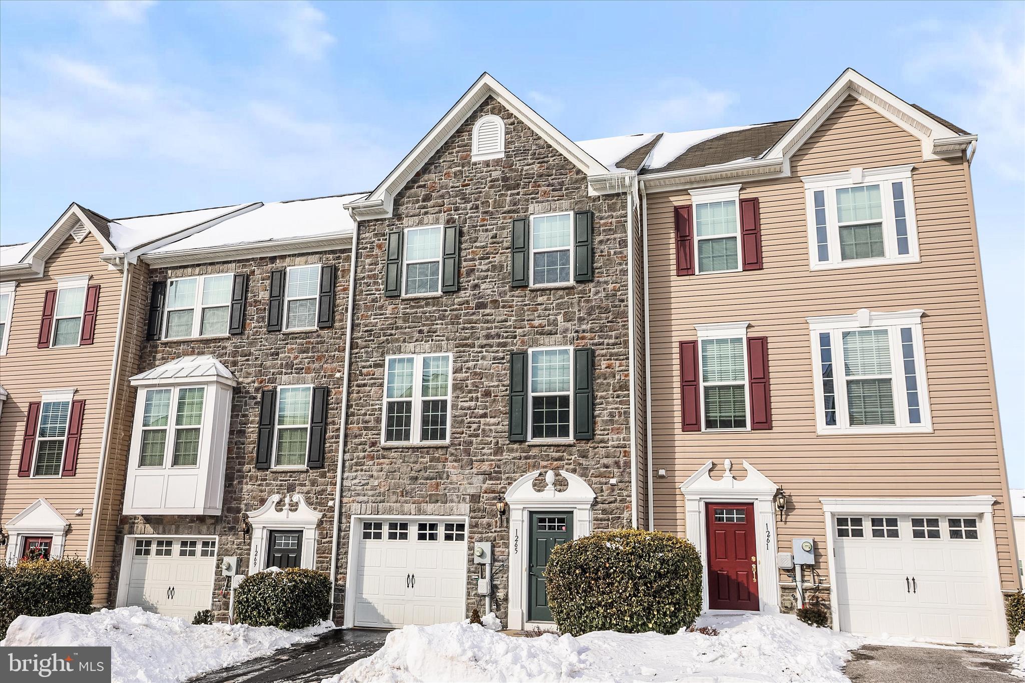 1265 ELDERSLIE LANE