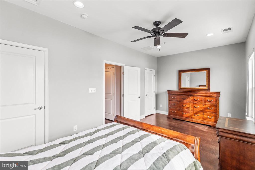 1265 ELDERSLIE LANE