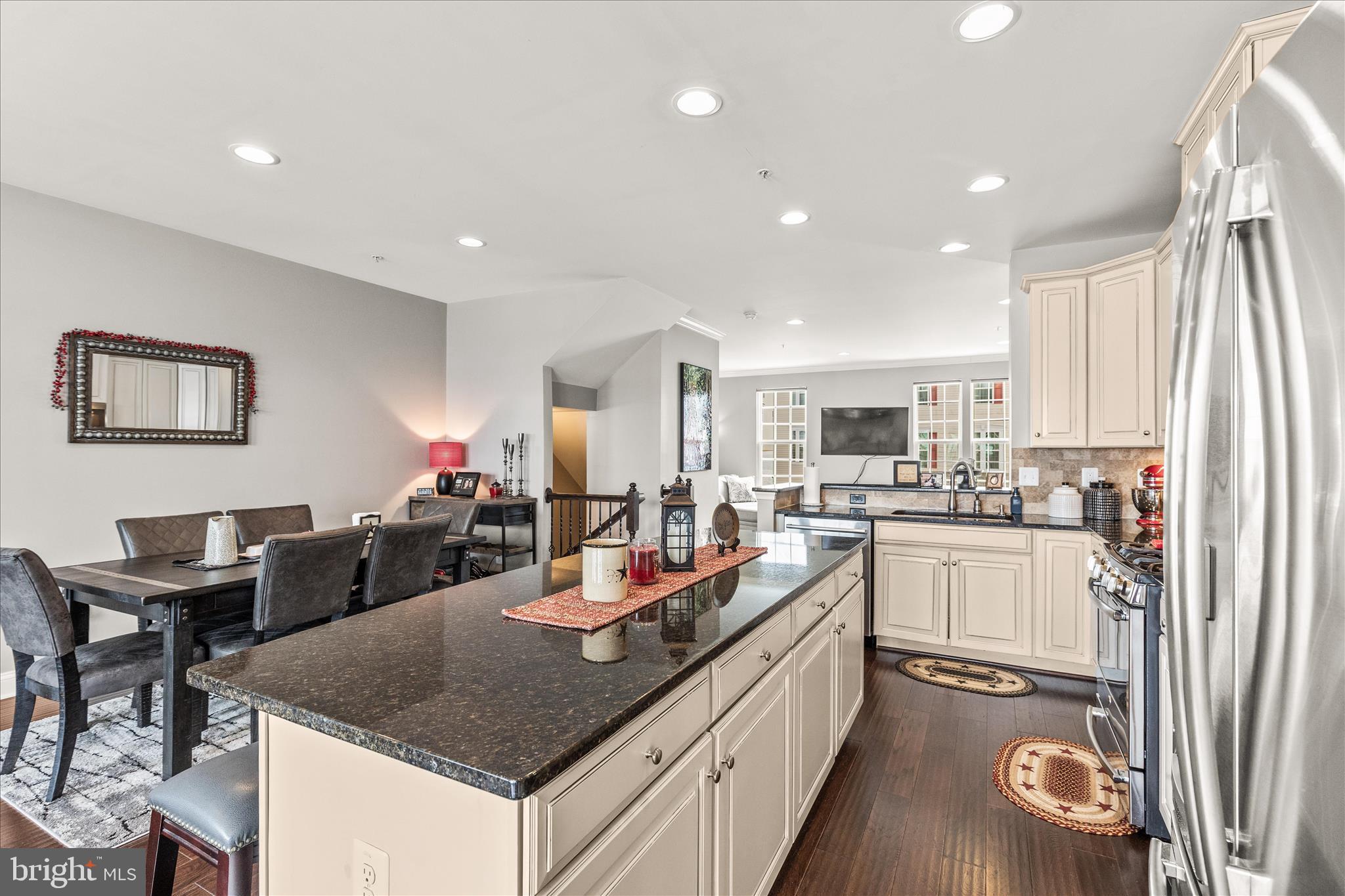 1265 ELDERSLIE LANE