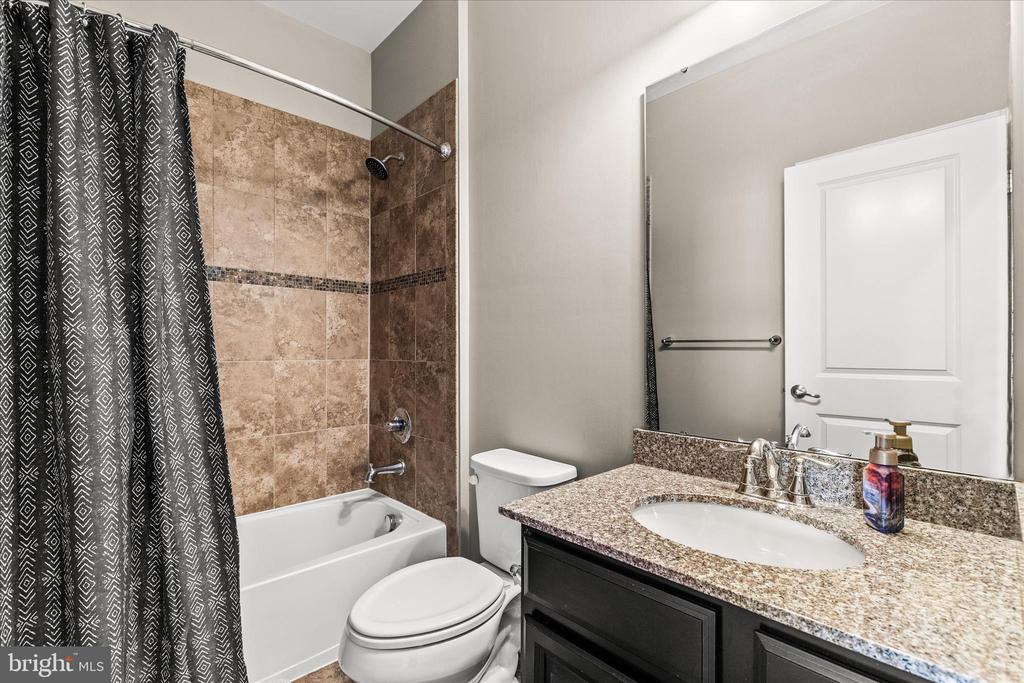 1265 ELDERSLIE LANE