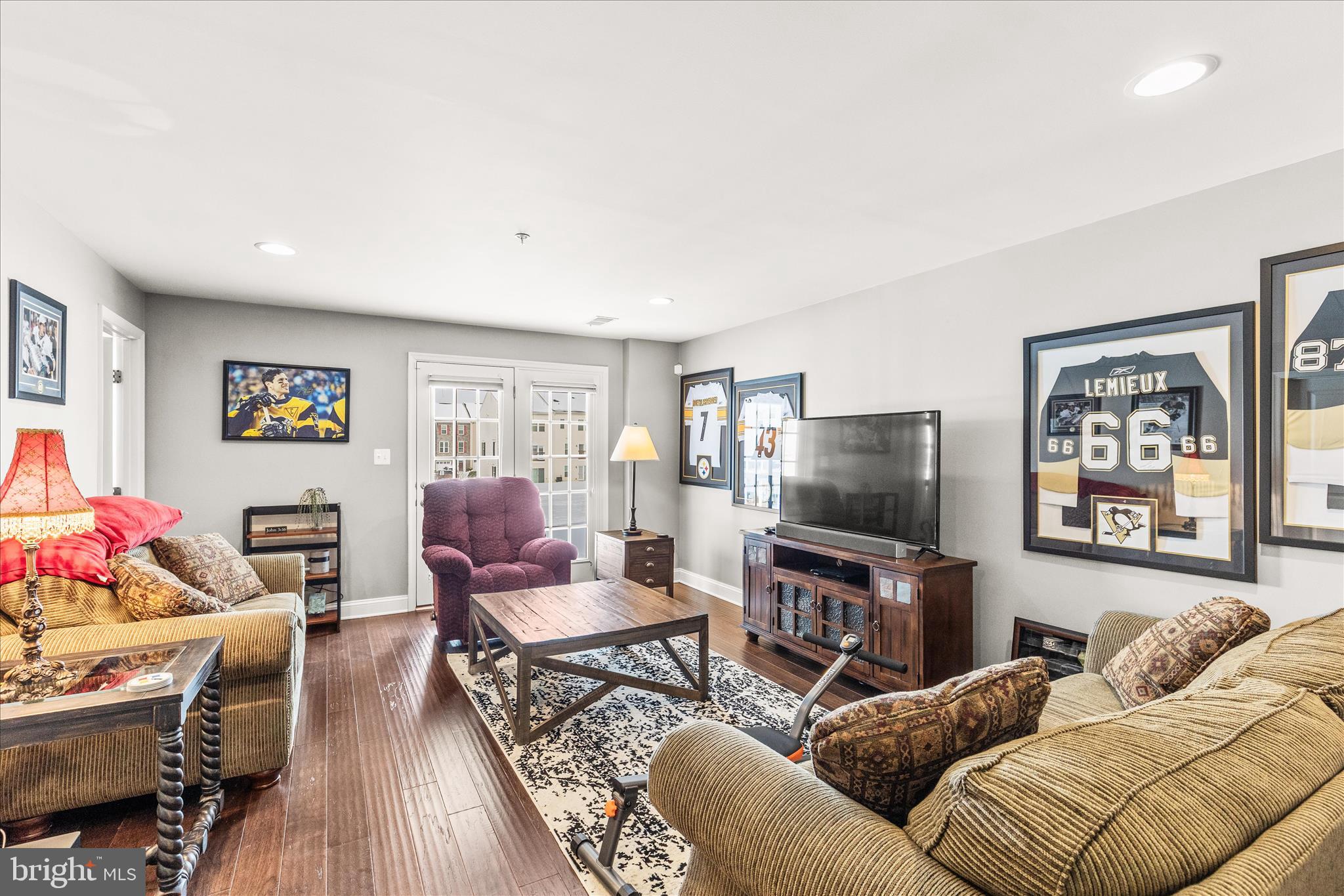 1265 ELDERSLIE LANE