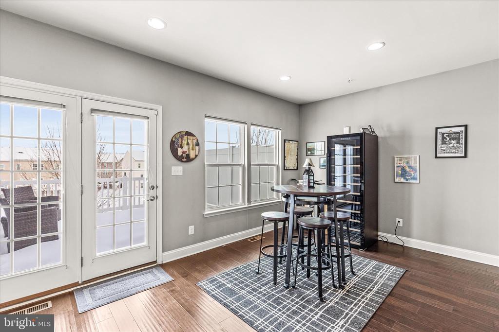 1265 ELDERSLIE LANE