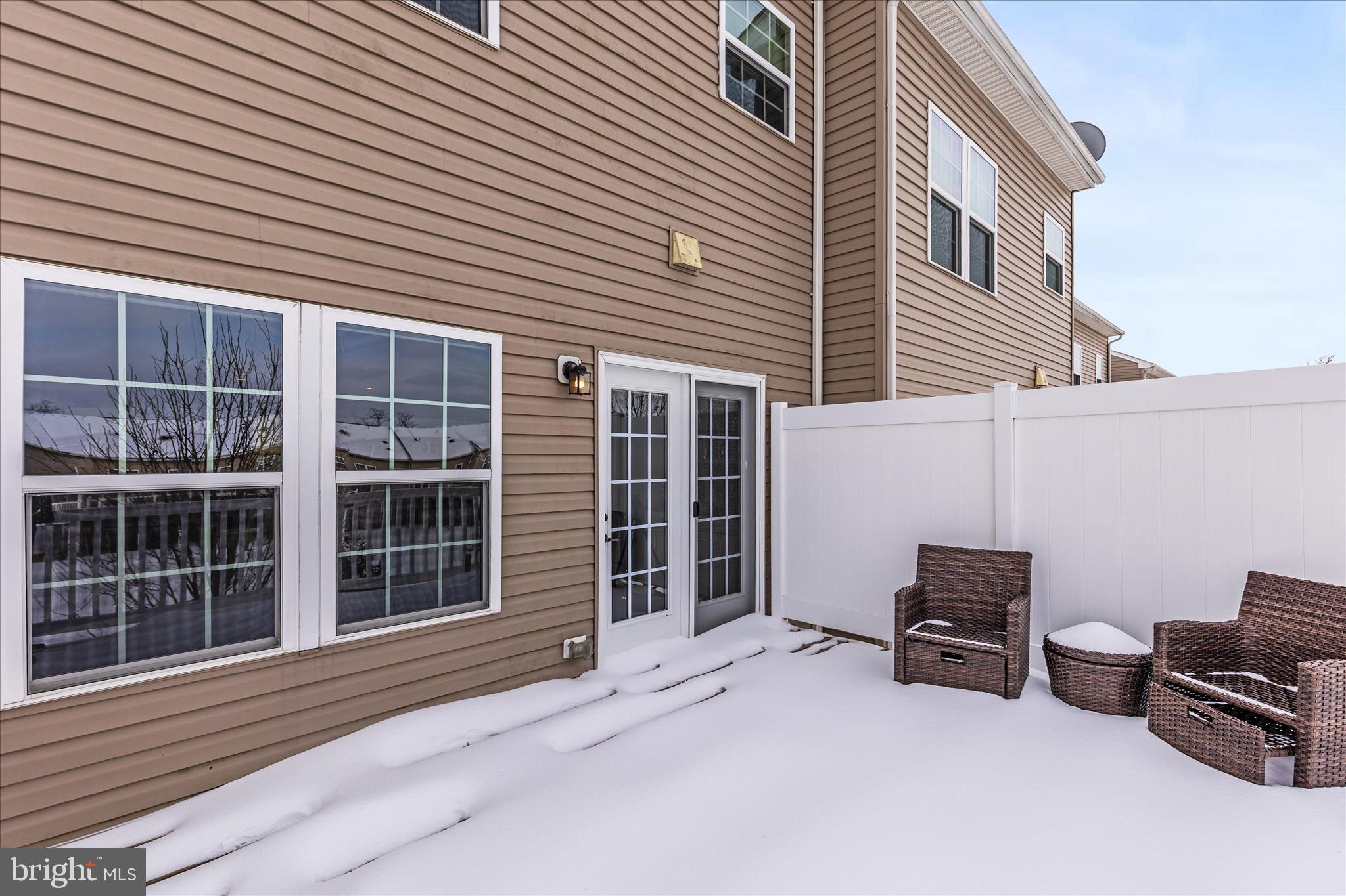 1265 ELDERSLIE LANE