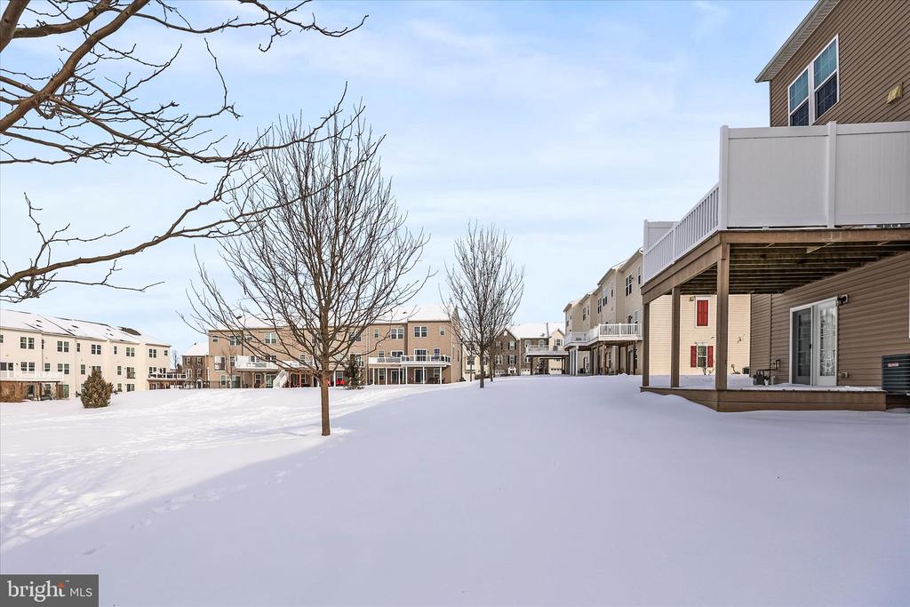 1265 ELDERSLIE LANE