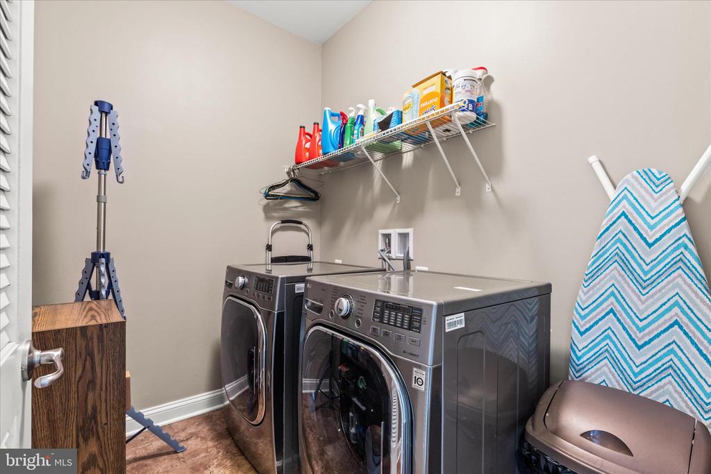 1265 ELDERSLIE LANE