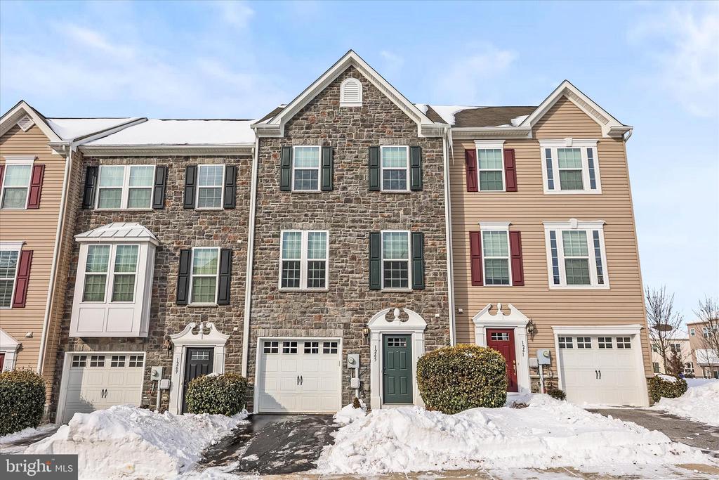 1265 ELDERSLIE LANE