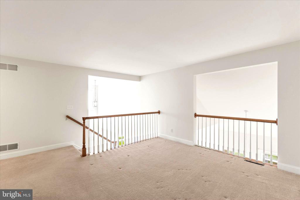 1101 TURNBERRY LANE