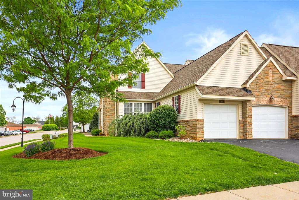 1101 TURNBERRY LANE