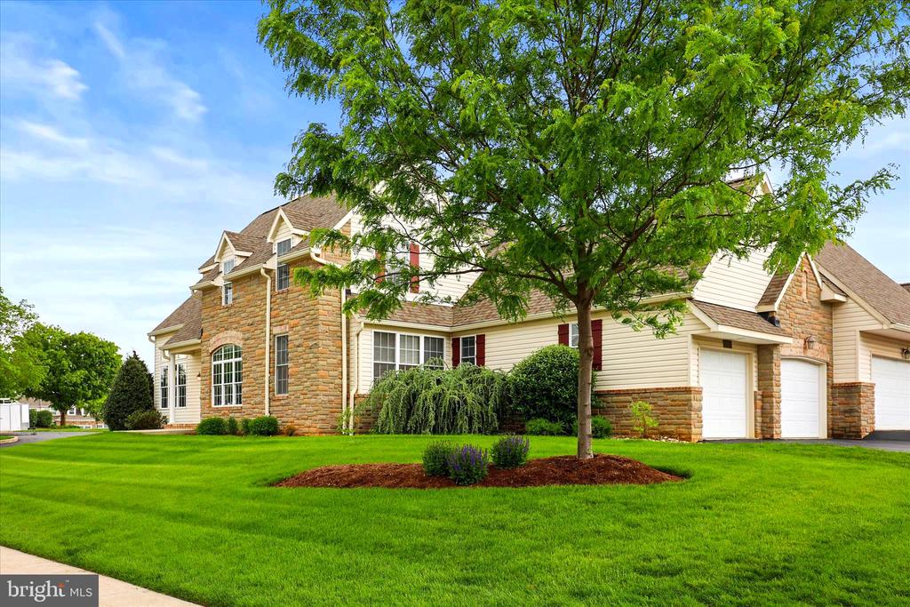 1101 TURNBERRY LANE
