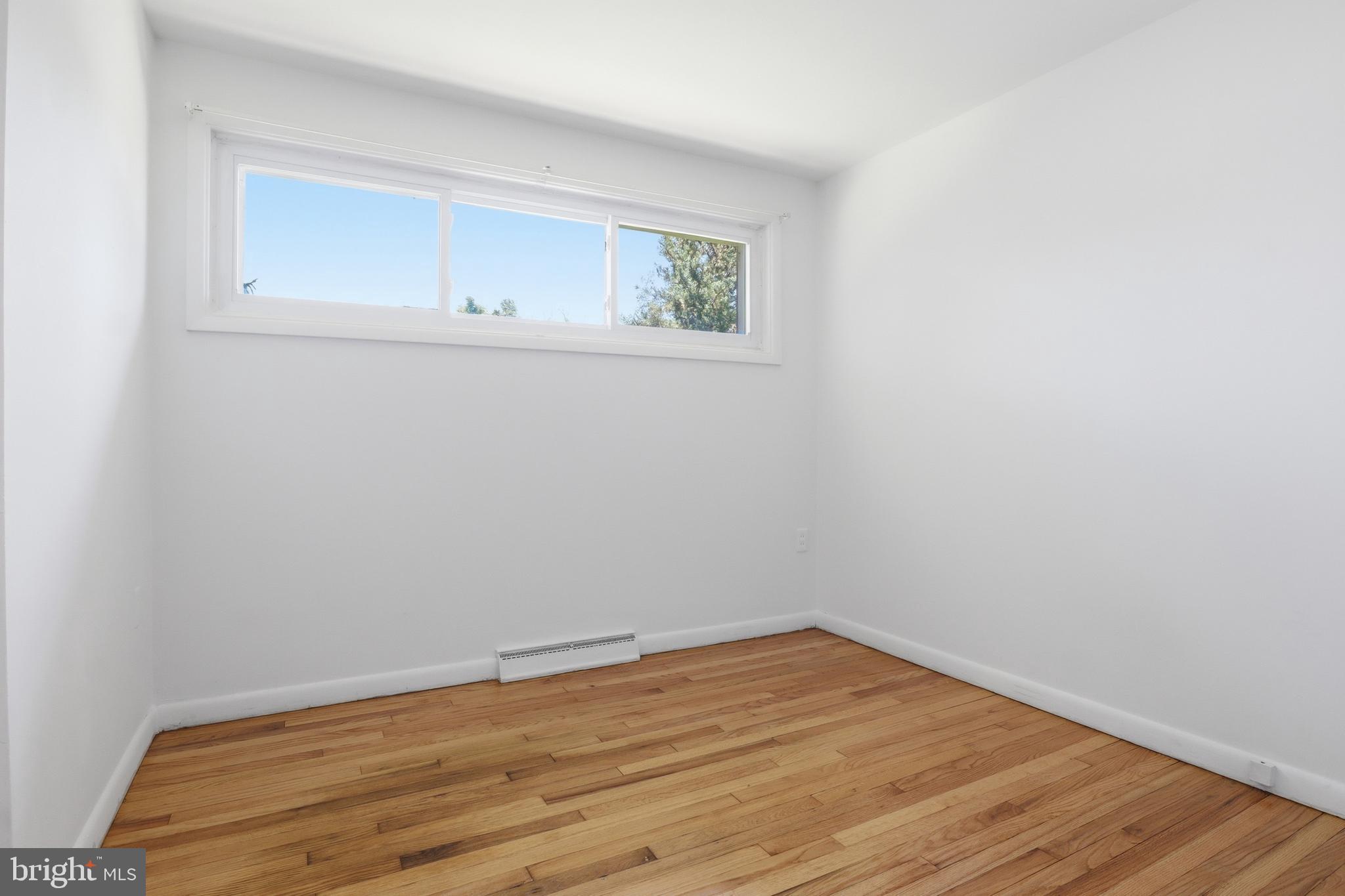 2060 SANDALWOOD COURT