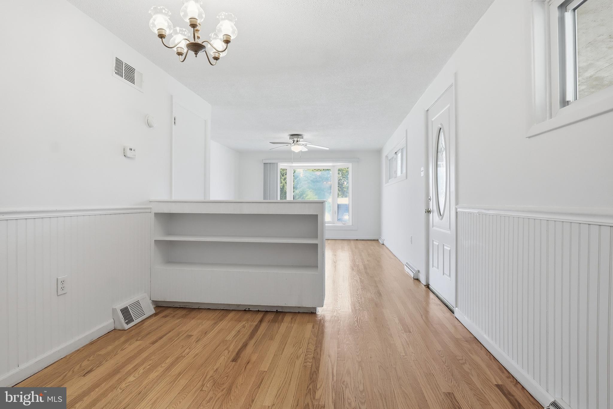 2060 SANDALWOOD COURT
