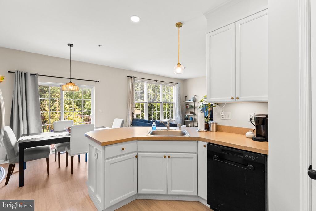 2234 LIVE OAK LANE Unit: 2234