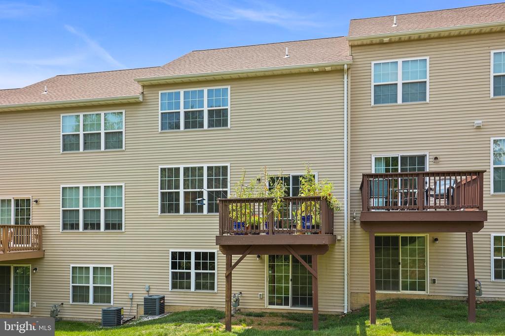 2234 LIVE OAK LANE Unit: 2234