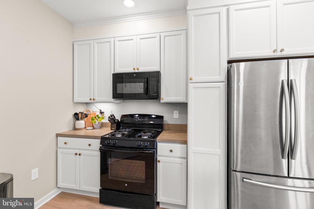 2234 LIVE OAK LANE Unit: 2234