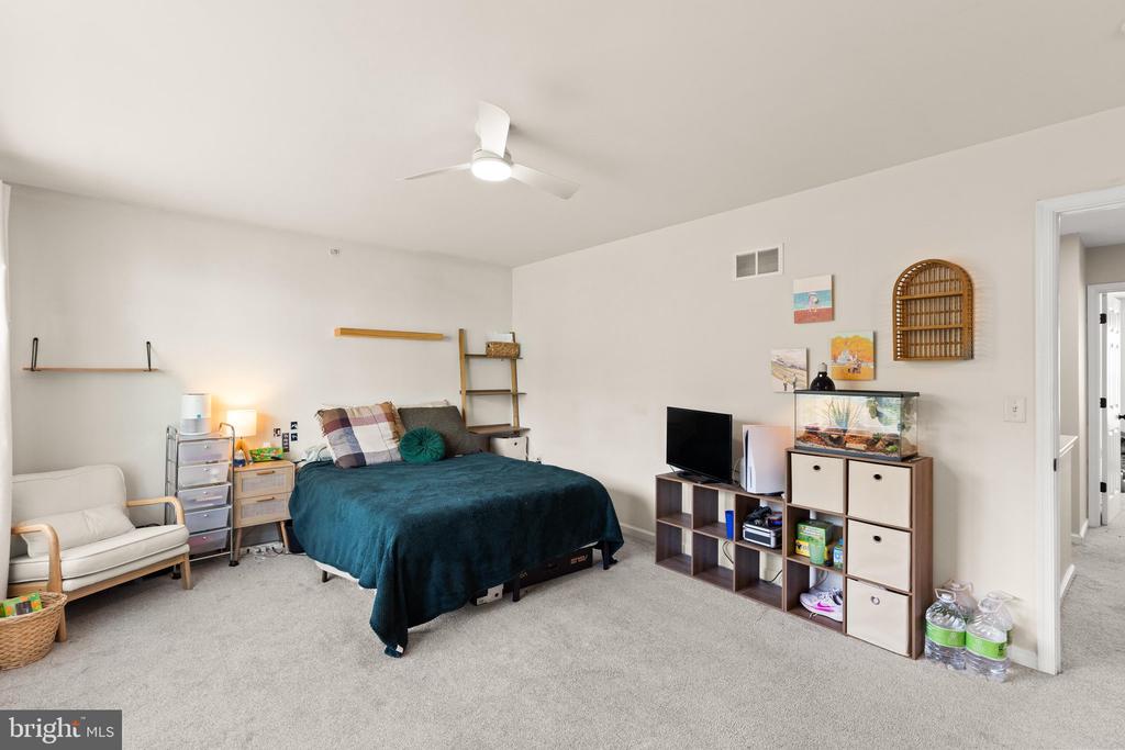 2234 LIVE OAK LANE Unit: 2234