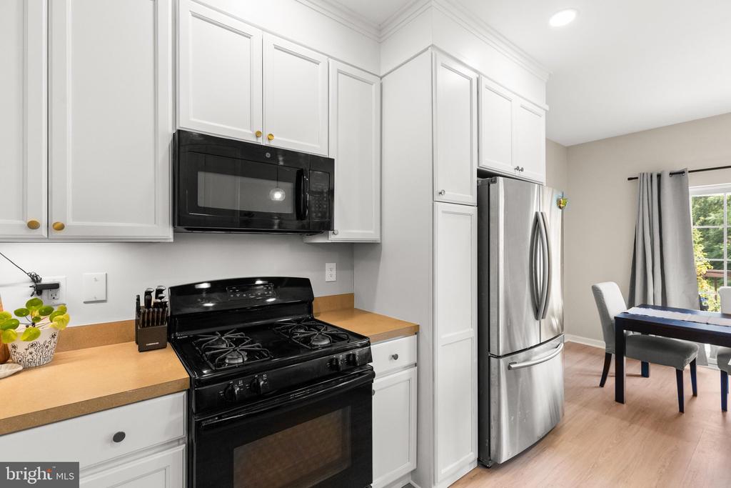 2234 LIVE OAK LANE Unit: 2234