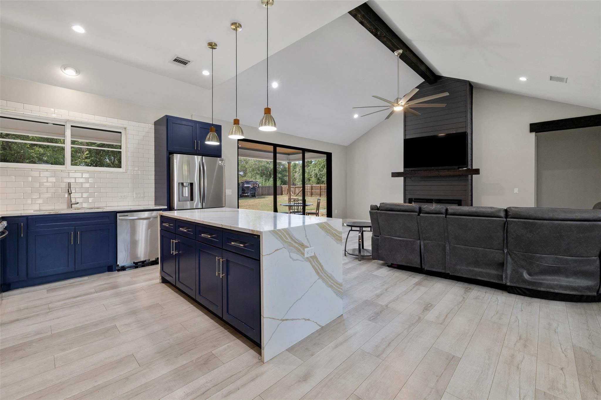 105 Laumaia LN