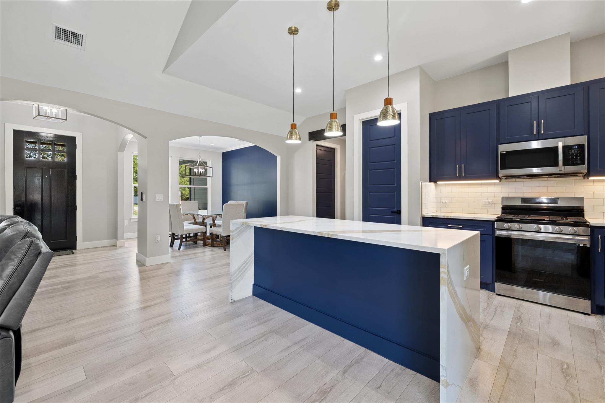 105 Laumaia LN
