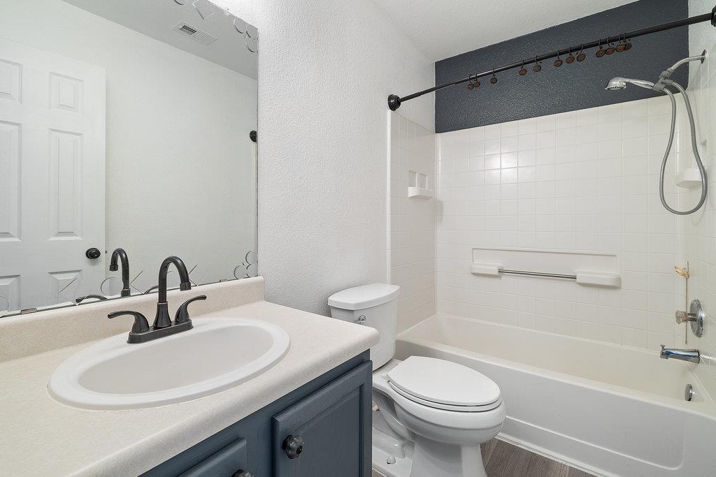 222 Bryant DR