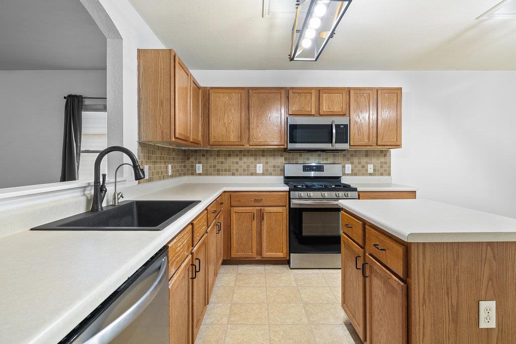 222 Bryant DR
